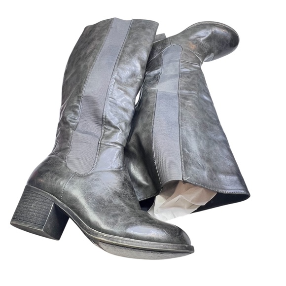 Torrid Knee High Stretch Side Zip Up Boots - Picture 9 of 16